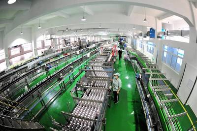 娃哈哈落戶夷陵27年,耳熟能詳?shù)钠放萍矣鲬魰? class=